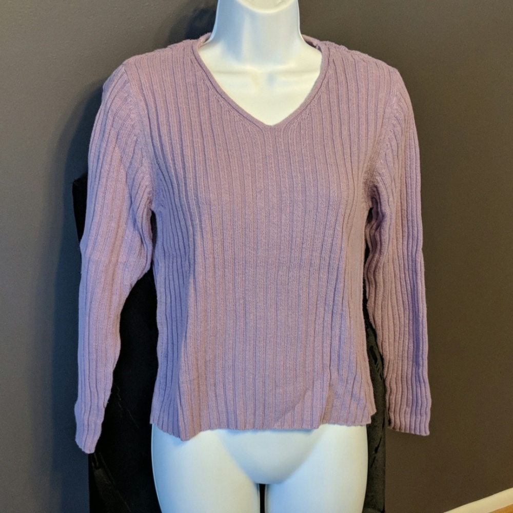 White Stag Light Purple Ribbed V-Neck Sweater